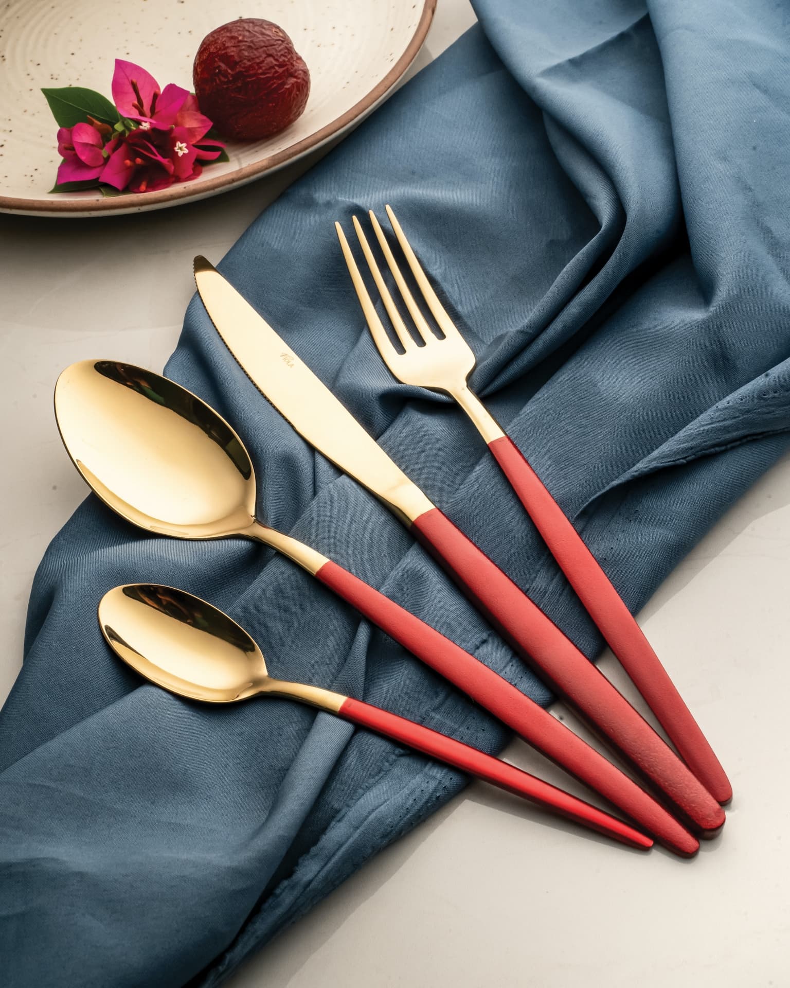 Viola Bonafide Red & Gold Cutlery Set