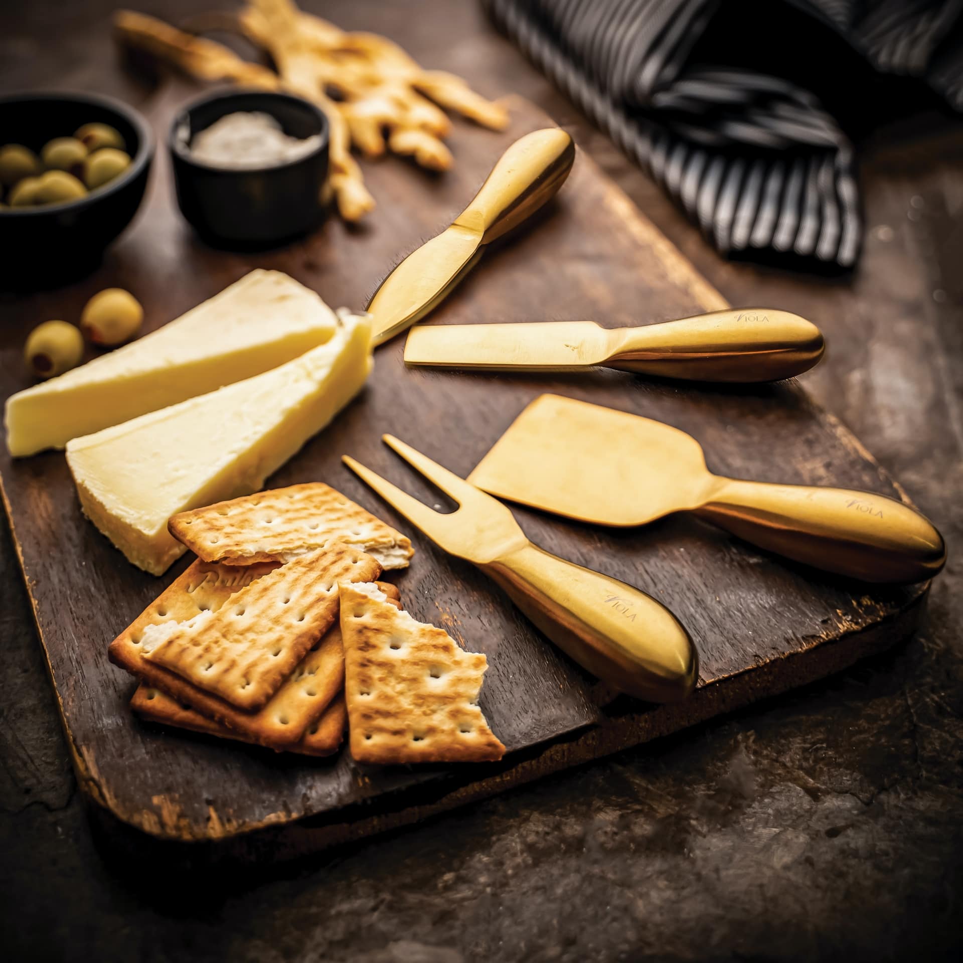 Viola Frolicking/Ethinos Cheese Kit